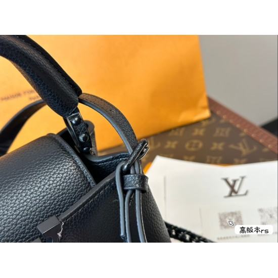 LV Capucines
