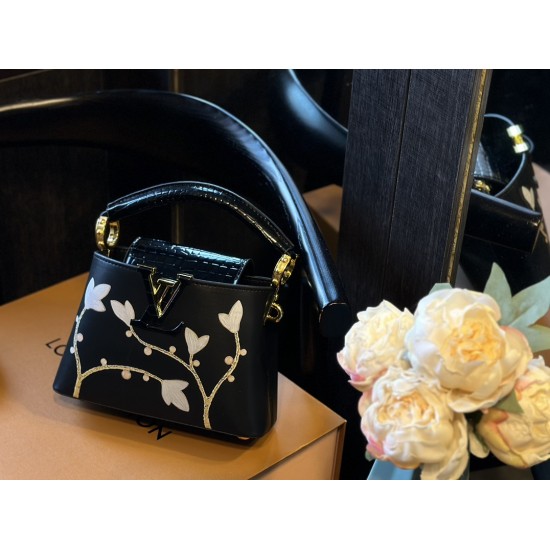 LV Capucines
