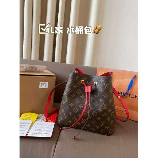 LV Cannes & Boite