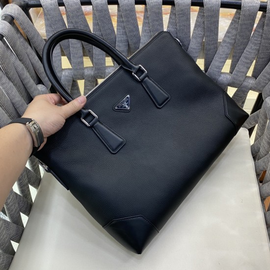 LV Pouch