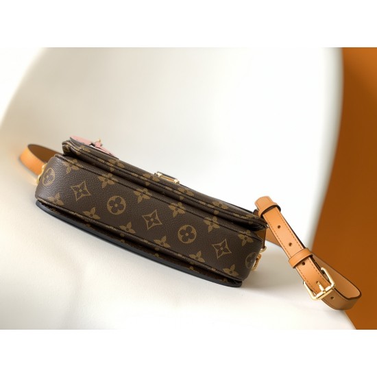LV Pochette