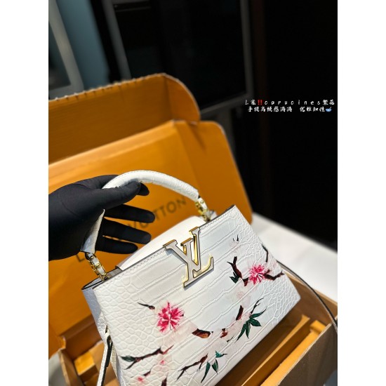LV Capucines