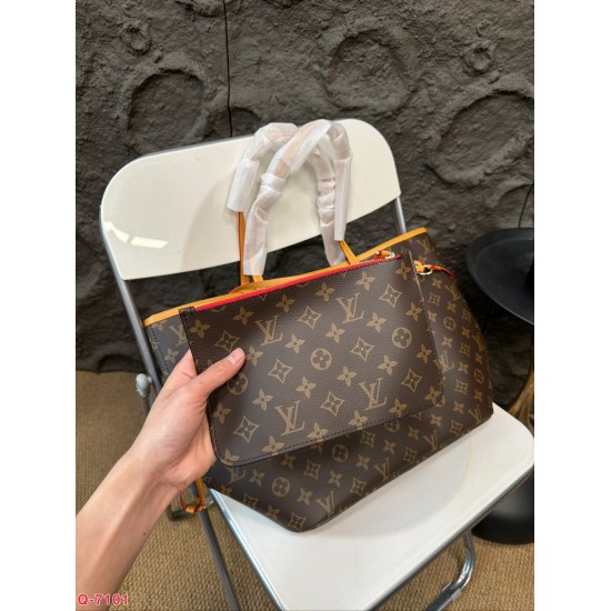 LV Neverfull