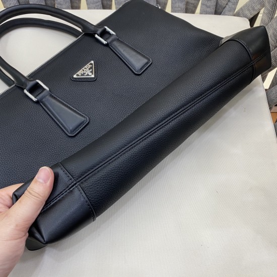 LV Pouch