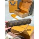 LV Pochette