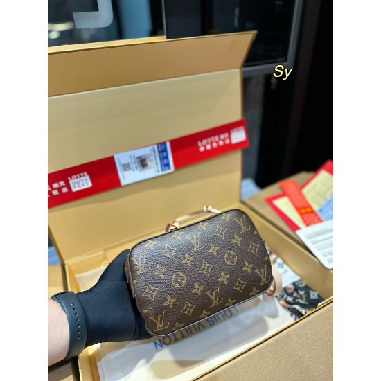LV Cannes & Boite
