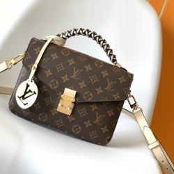 LV Pochette