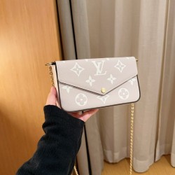 LV Pochette