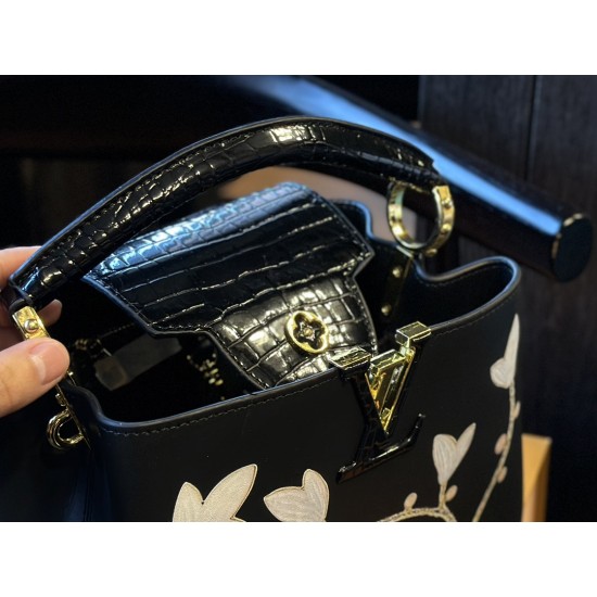 LV Capucines