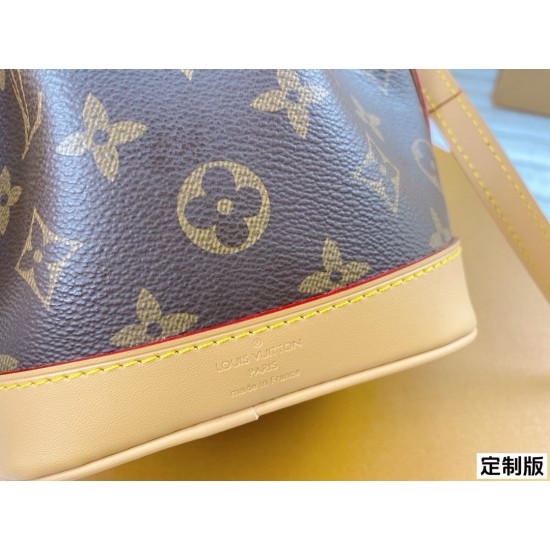 LV Cannes & Boite