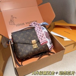 LV Pochette