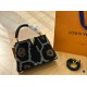 LV Capucines