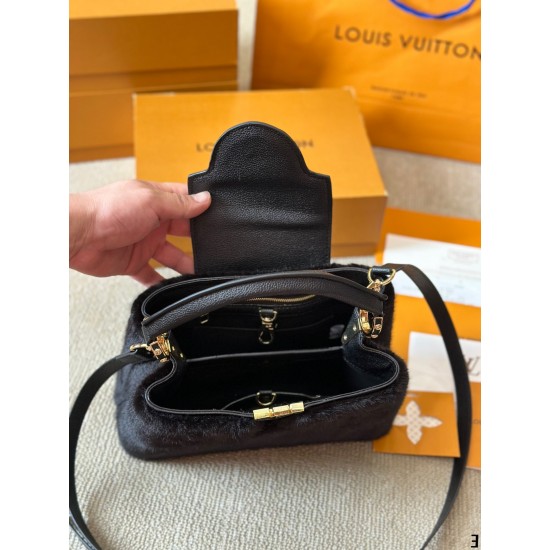 LV Capucines