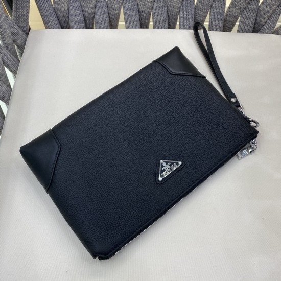 LV Pouch