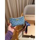 LV Pochette