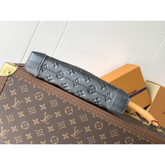 LV Pochette