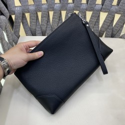 LV Pouch