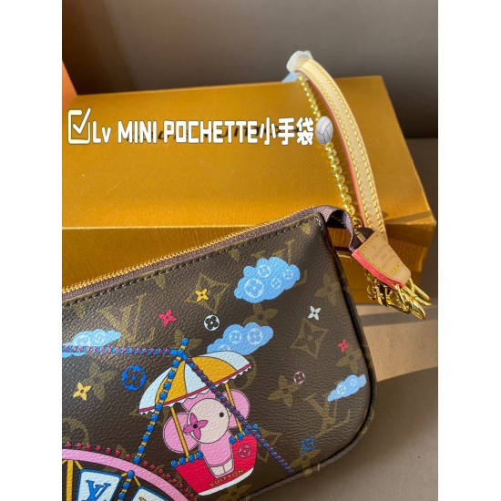 LV Pochette