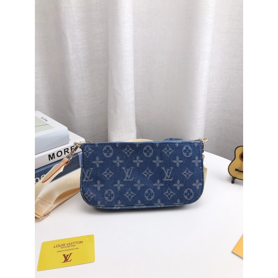 LV Pochette