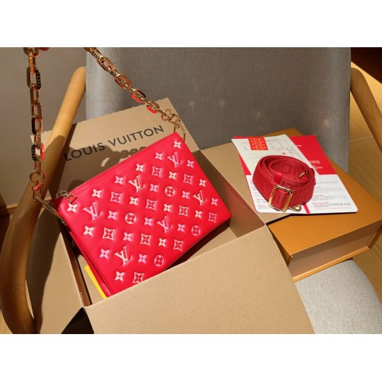 LV Coussin