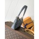 LV Pochette