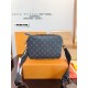 LV Pochette