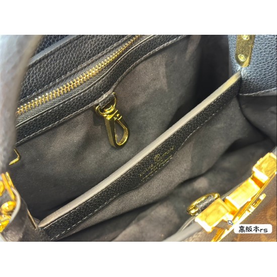 LV Capucines