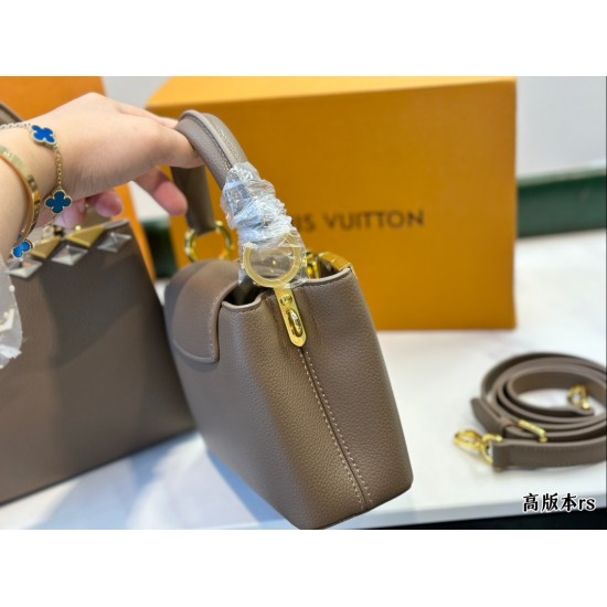 LV Capucines