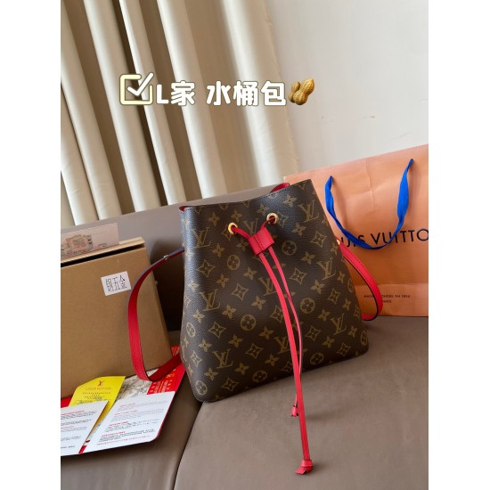 LV Cannes & Boite