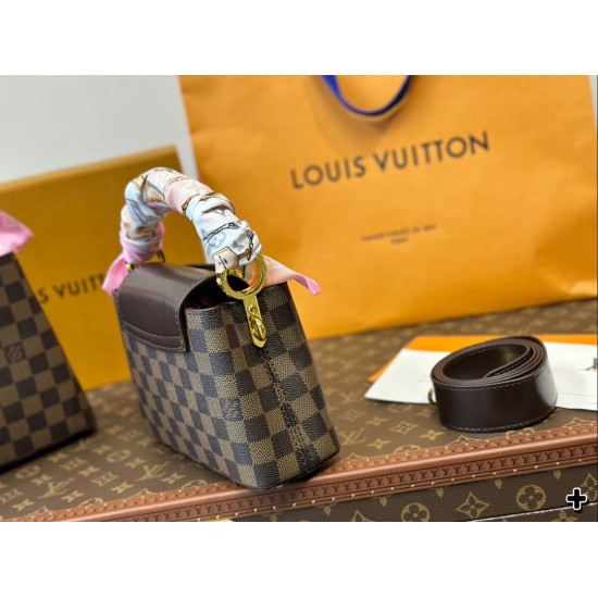 LV Capucines