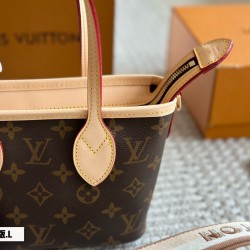 LV Neverfull