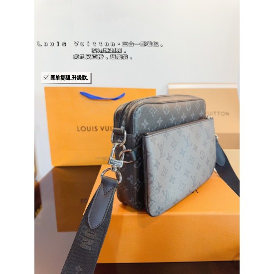 LV Pochette