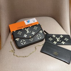 LV Pochette