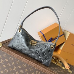 LV Pochette