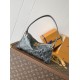 LV Pochette