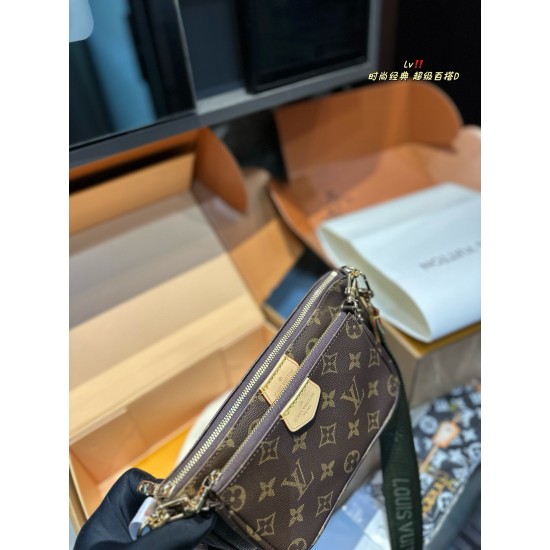 LV Pochette
