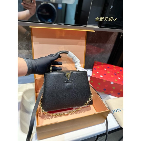 LV Capucines