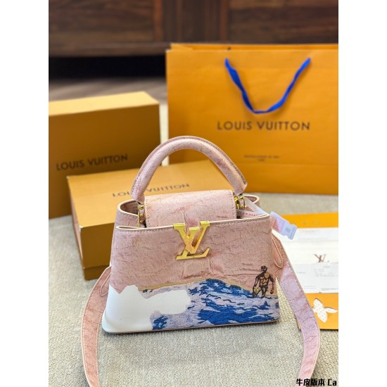 LV Capucines