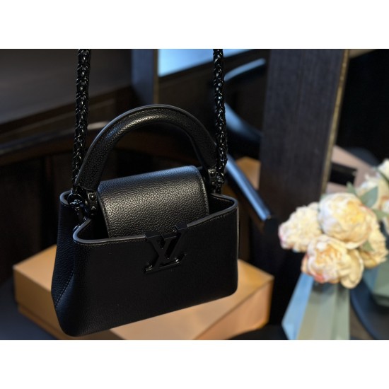 LV Capucines
