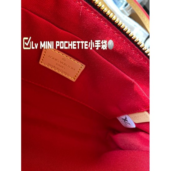 LV Pochette