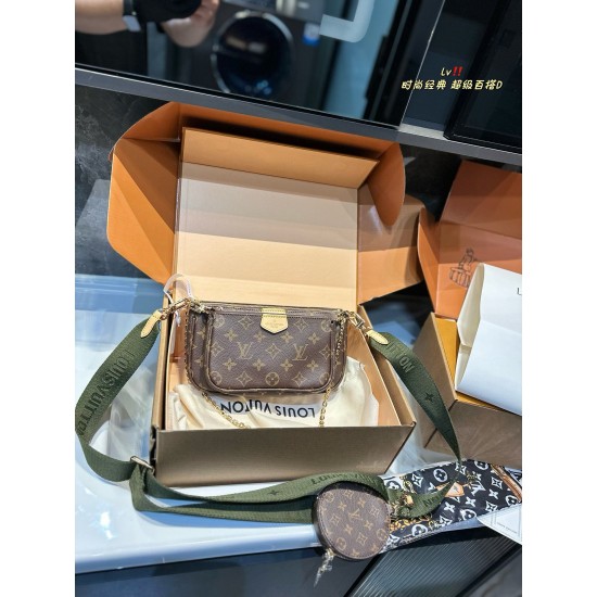 LV Pochette