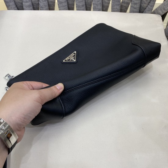 LV Pouch