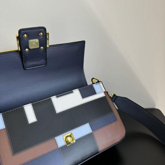 FENDI Baguette