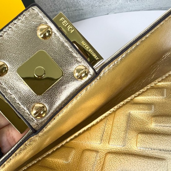 FENDI Baguette