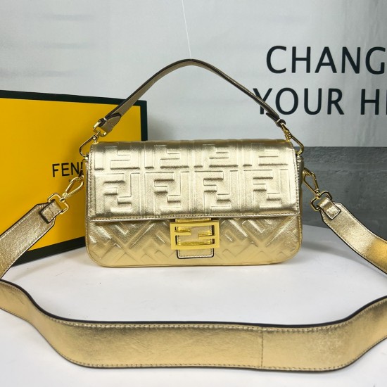 FENDI Baguette