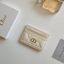 Dior Caro