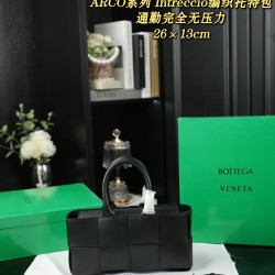 Bottega Veneta Tote