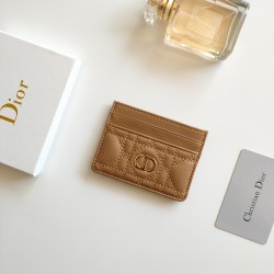 Dior Caro