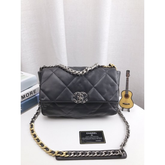 CHANEL 19 BAG