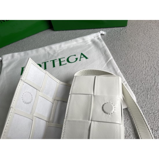 Bottega Veneta Cassette Bottega Veneta Cassette